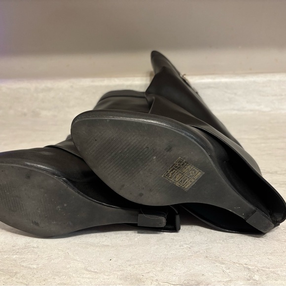 Black Women's Boots - Picture 4 of 7